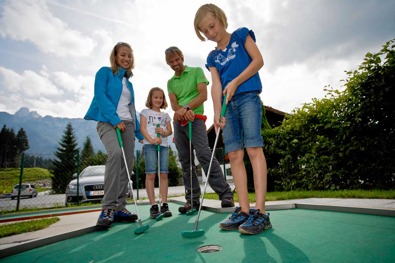 Hotel Traunstein in Abtenau - Minigolf